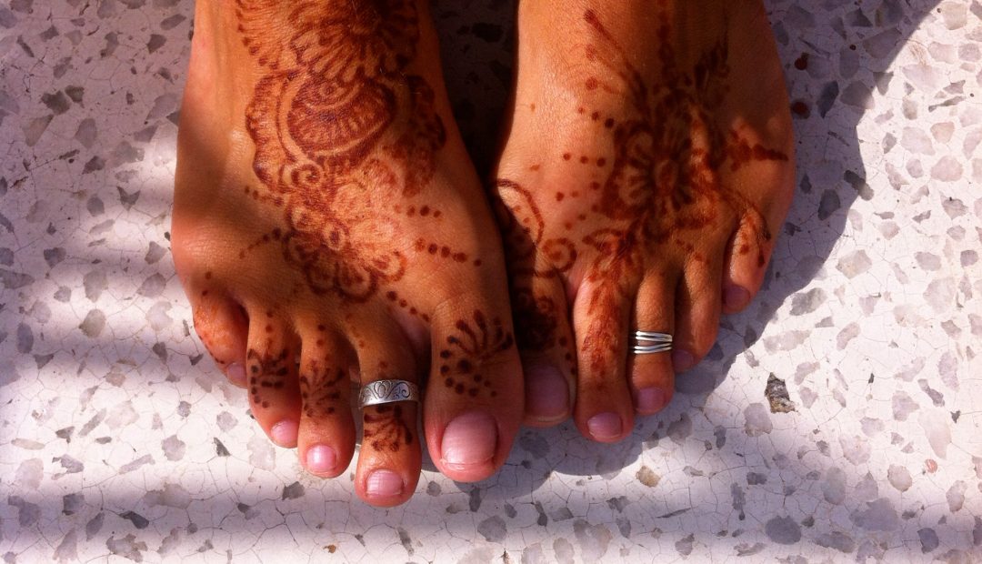 Toes Go Round the World